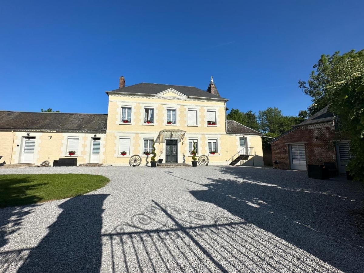 Au Domaine Du Predieu Vila Crécy-sur-Serre Exterior foto